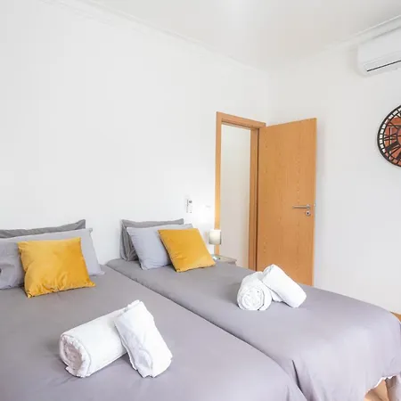 Sol E Mar Villa Charneca (Setubal)